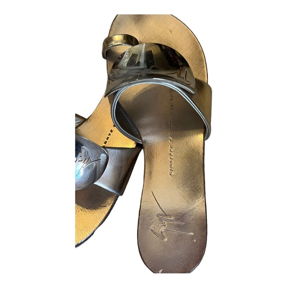 Stunning Giuseppe Zanotti Nude Sandals Mirror Vamp Toe Ring Nappa SZ 35 - Picture 4 of 12